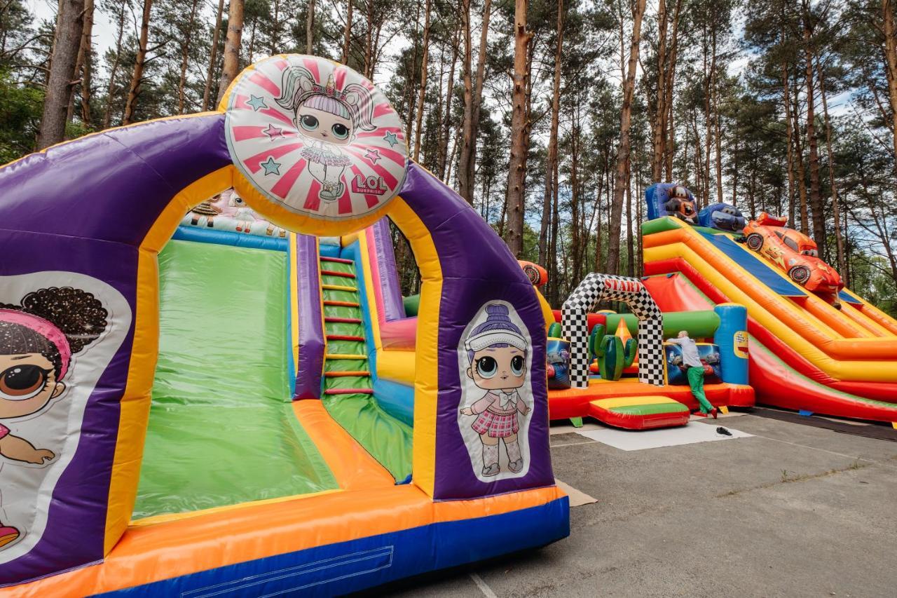 Lesny Apartament Nad Zalewem キェルツェ エクステリア 写真