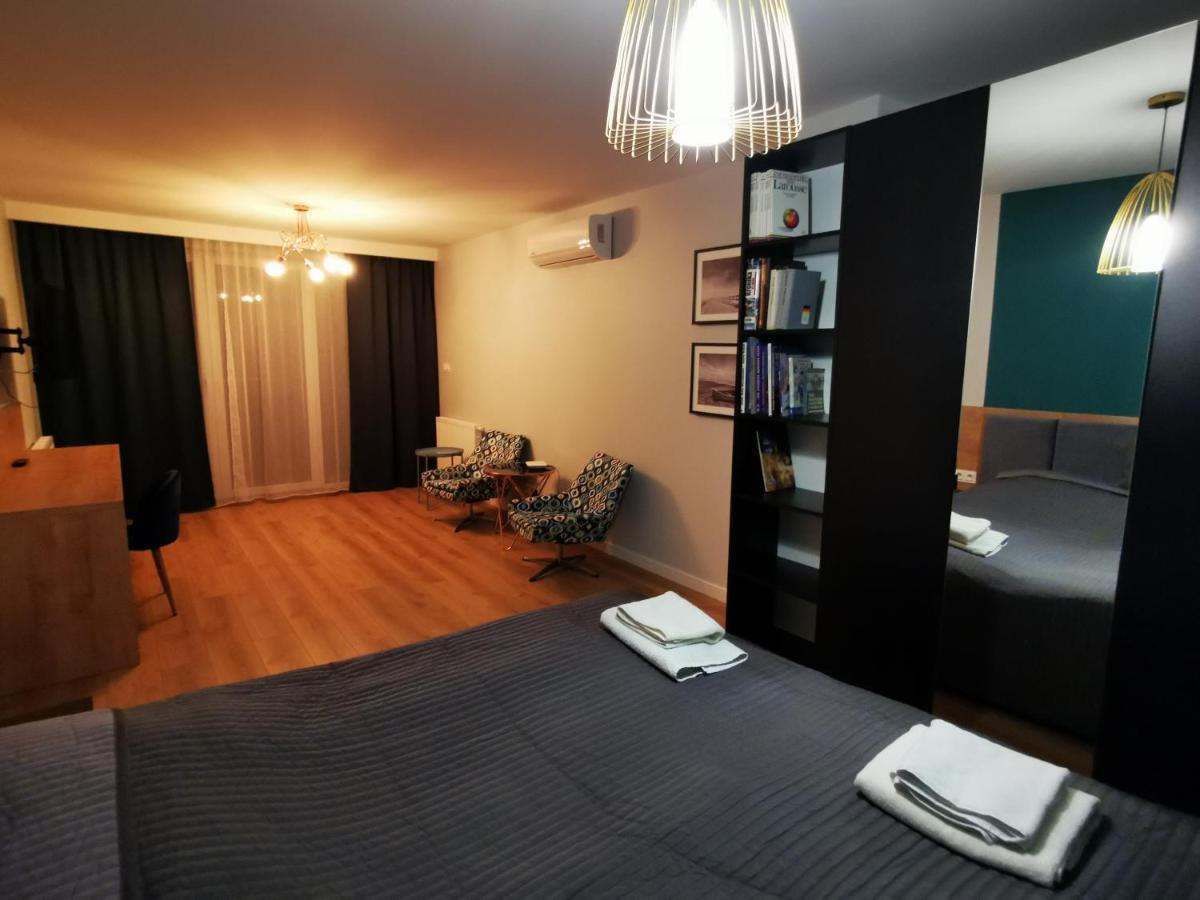 Lesny Apartament Nad Zalewem キェルツェ エクステリア 写真